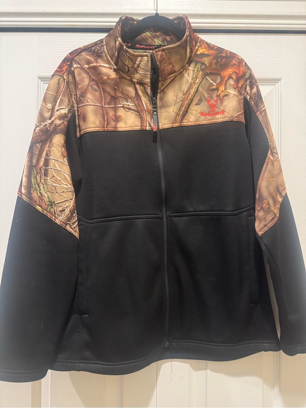 Huntworth Men’s Black Zip Jacket with Real tree Camo Panels. Like new. Large.